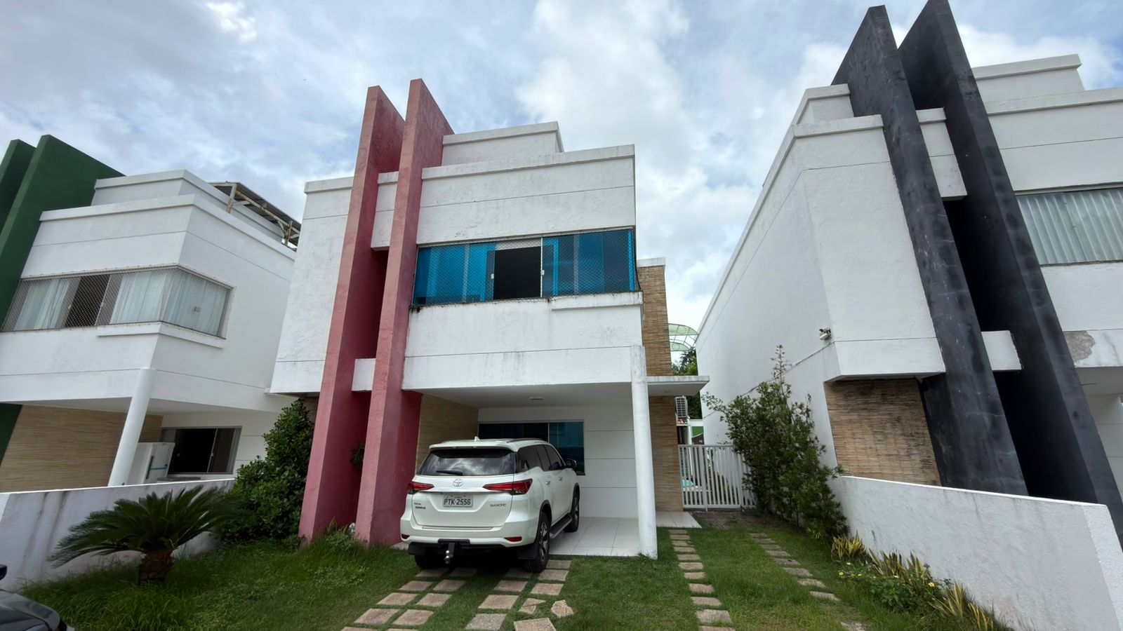 Casa no condominio fechado Julia Burkart  com 5 quartos e piscina